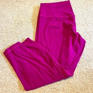 FUSCHIA Align Leggings